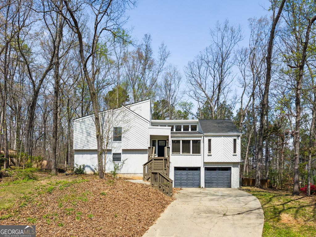 Photo of 1309 Laurel Cliff Drive, Smyrna, GA 30082 (MLS # 10721951)