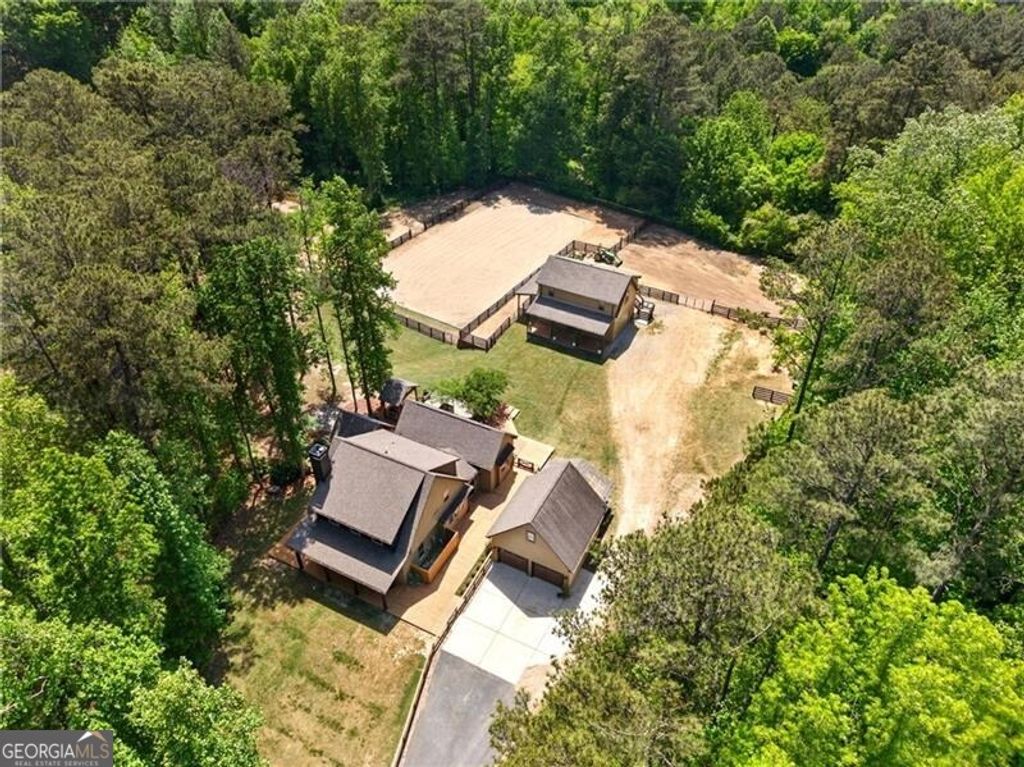 Photo of 300 Martinique Trace, Canton, GA 30115 (MLS # 10753054)