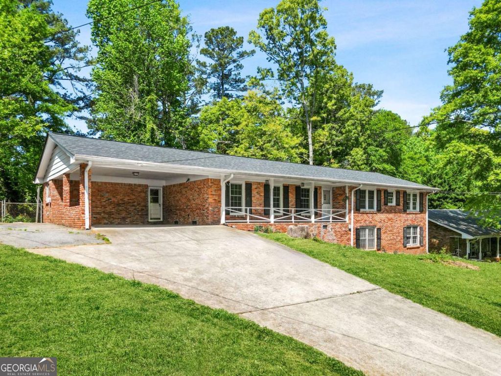 Photo of 972 Bingham Lane, Stone Mountain, GA 30083 (MLS # 10755963)