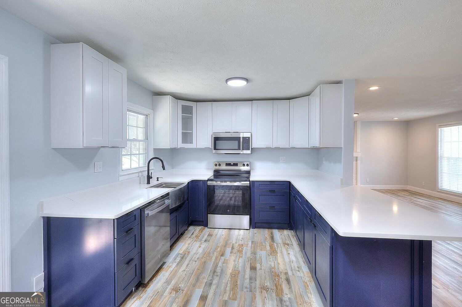 3395 Highway 11,S