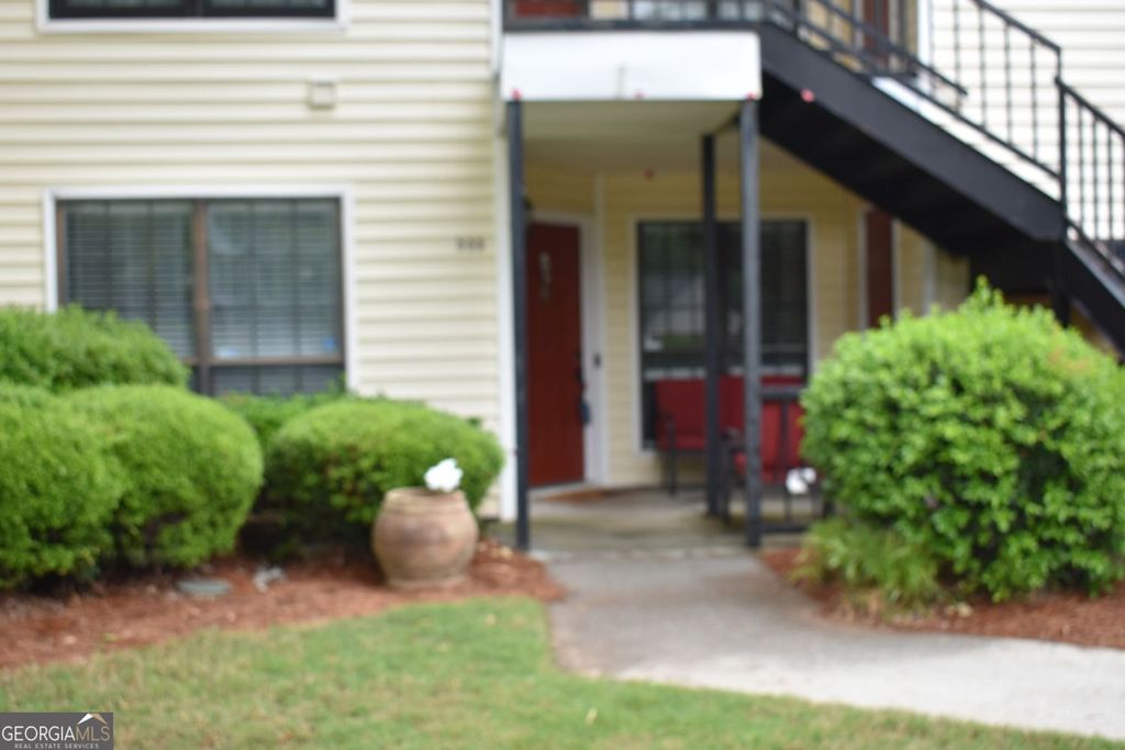 Photo of 555 Windchase Lane, Stone Mountain, GA 30083 (MLS # 10770725)