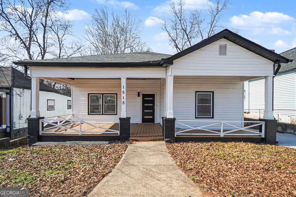 Photo of 1515 Jonesboro Road SE, Atlanta, GA 30315 (MLS # 10691117)