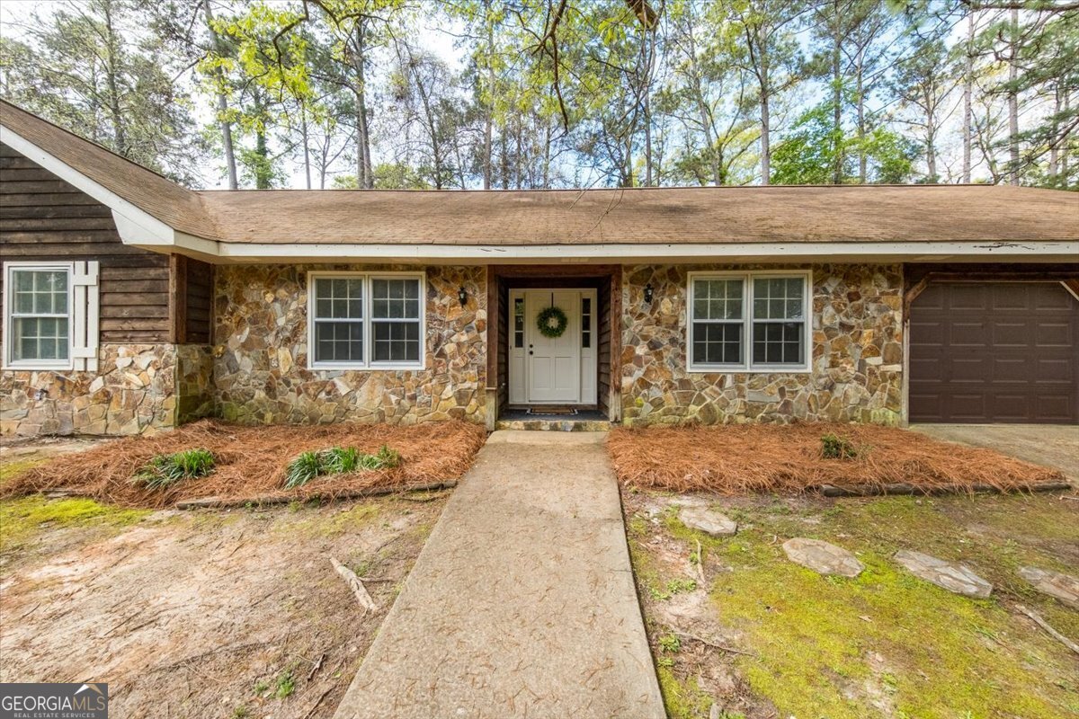 211 Lake Front DR
