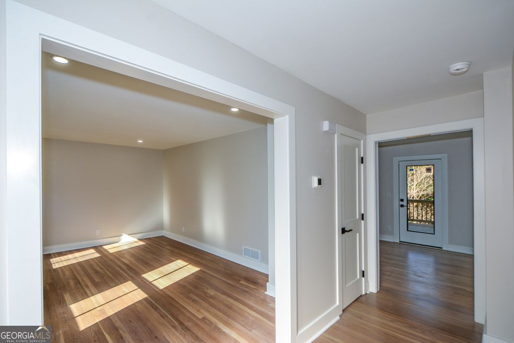 Photo of 1610 Chateau Drive, Atlanta, GA 30338 (MLS # 10659256)