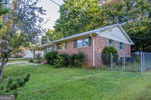 A home in Lindale