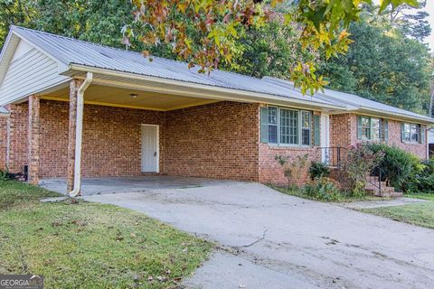 A home in Lindale