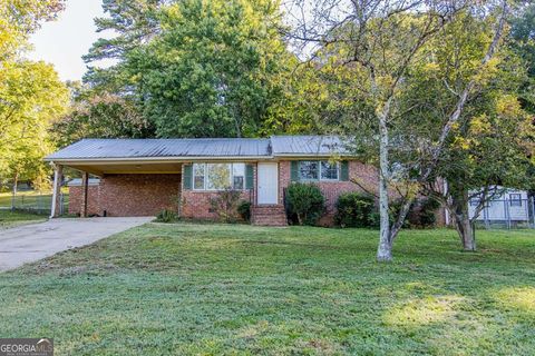 A home in Lindale