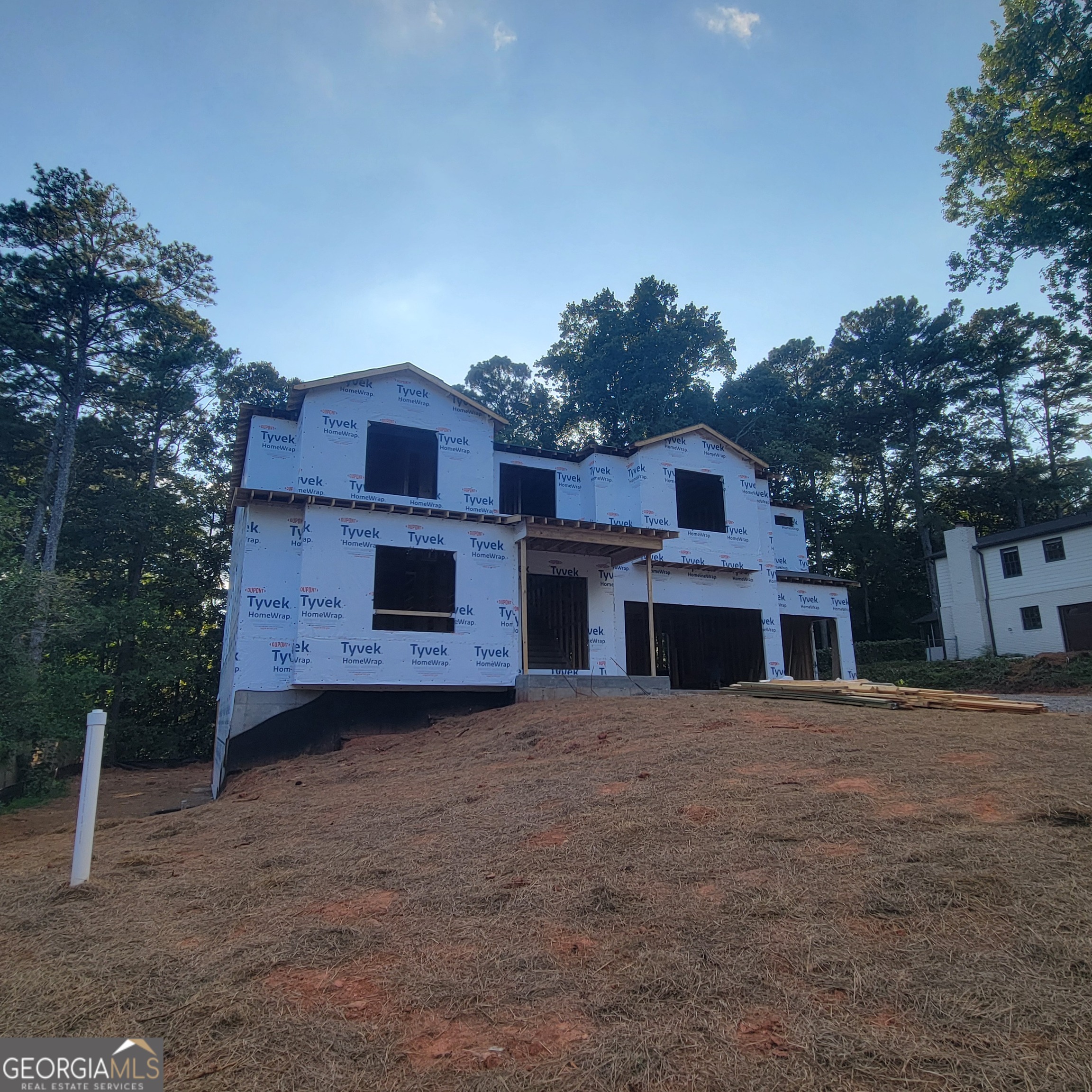 1442 Cedarhurst DR