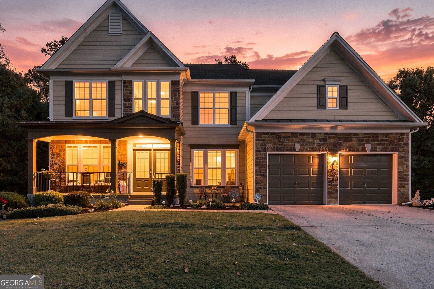 155 Edgewater TRL