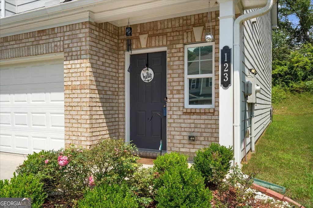 Photo of 123 Waterside Ridge, Calhoun, GA 30701 (MLS # 10818207)