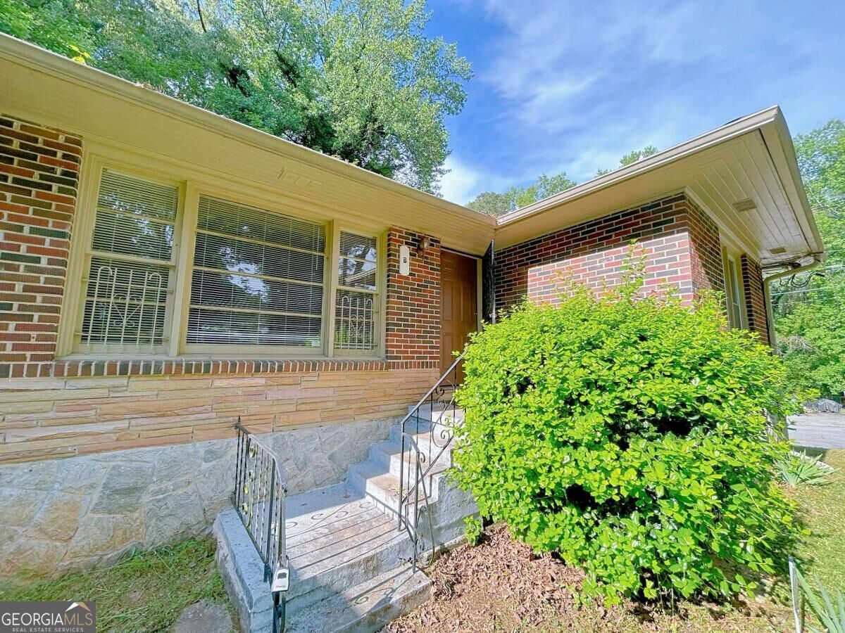 2141 Beecher CIR SW