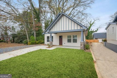Photo of 623 Hamilton E Holmes Drive NW, Atlanta, GA 30318 (MLS # 10668886)