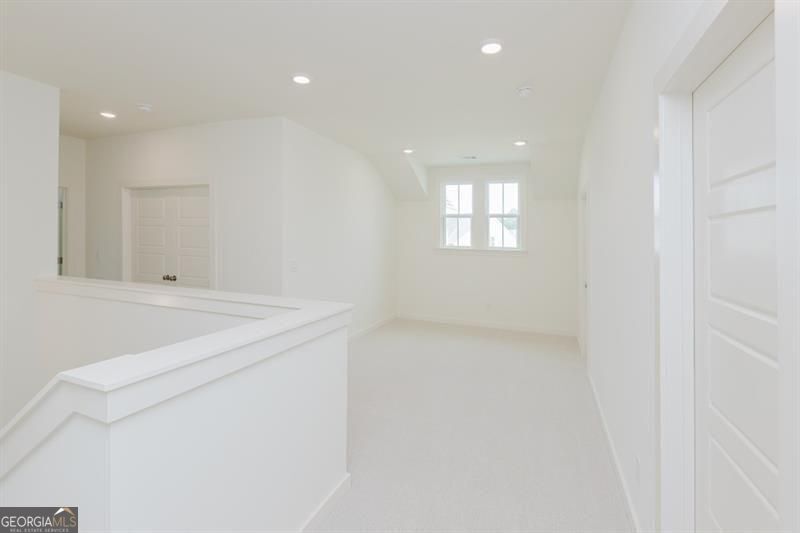 Gainesville, Georgia 30506, United States, 4 Bedrooms Bedrooms, ,5 BathroomsBathrooms,Residential,Active,238943