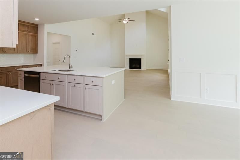 Gainesville, Georgia 30506, United States, 4 Bedrooms Bedrooms, ,5 BathroomsBathrooms,Residential,Active,238943