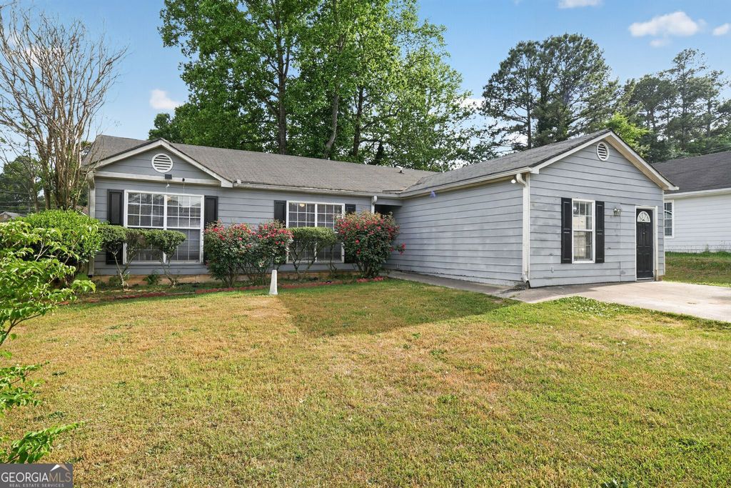 Photo of 1264 Lori Ann Way, Atlanta, GA 30349 (MLS # 10764408)
