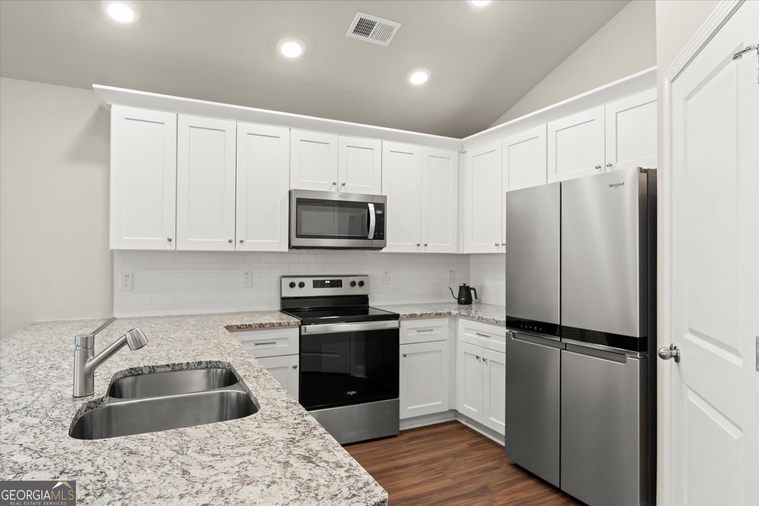 Waleska, Georgia 30183, United States, 2 Bedrooms Bedrooms, ,2 BathroomsBathrooms,Residential,Active,106159