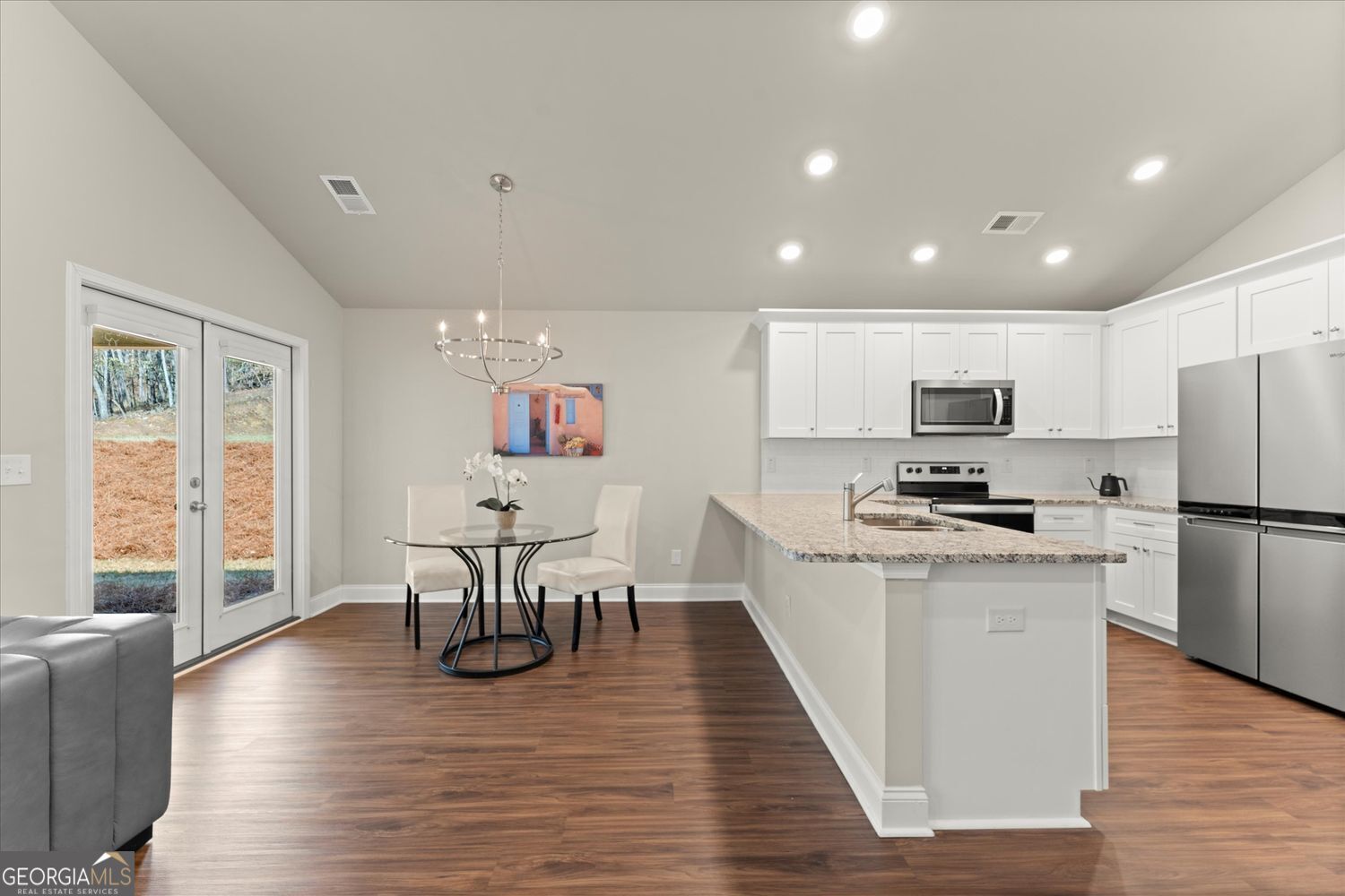 Waleska, Georgia 30183, United States, 2 Bedrooms Bedrooms, ,2 BathroomsBathrooms,Residential,Active,106159