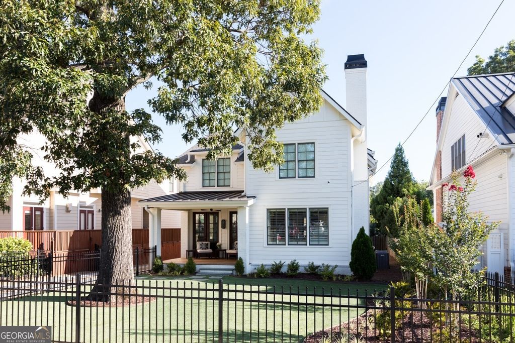 Photo of 1555 Walker Avenue, Atlanta, GA 30337 (MLS # 10791511)