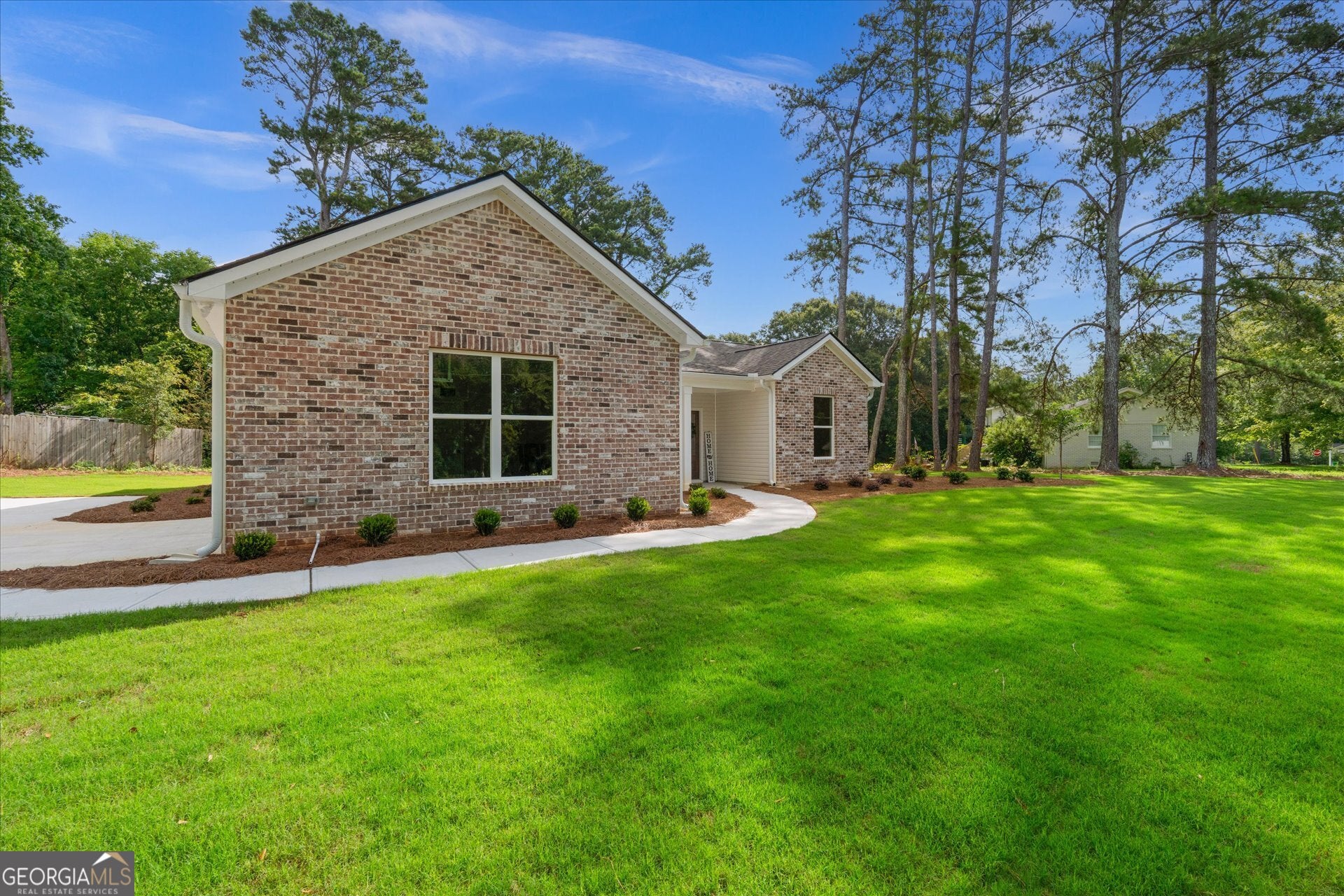 10 Colonial DR