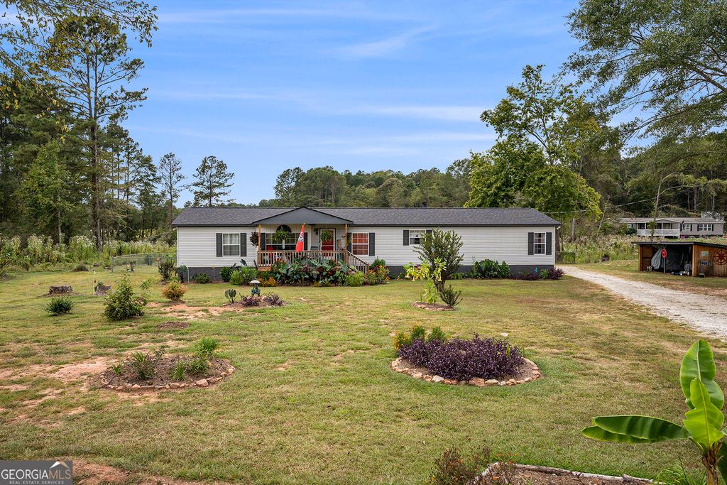 Photo of 437 England Chapel Road, Jenkinsburg, GA 30234 (MLS # 10691897)