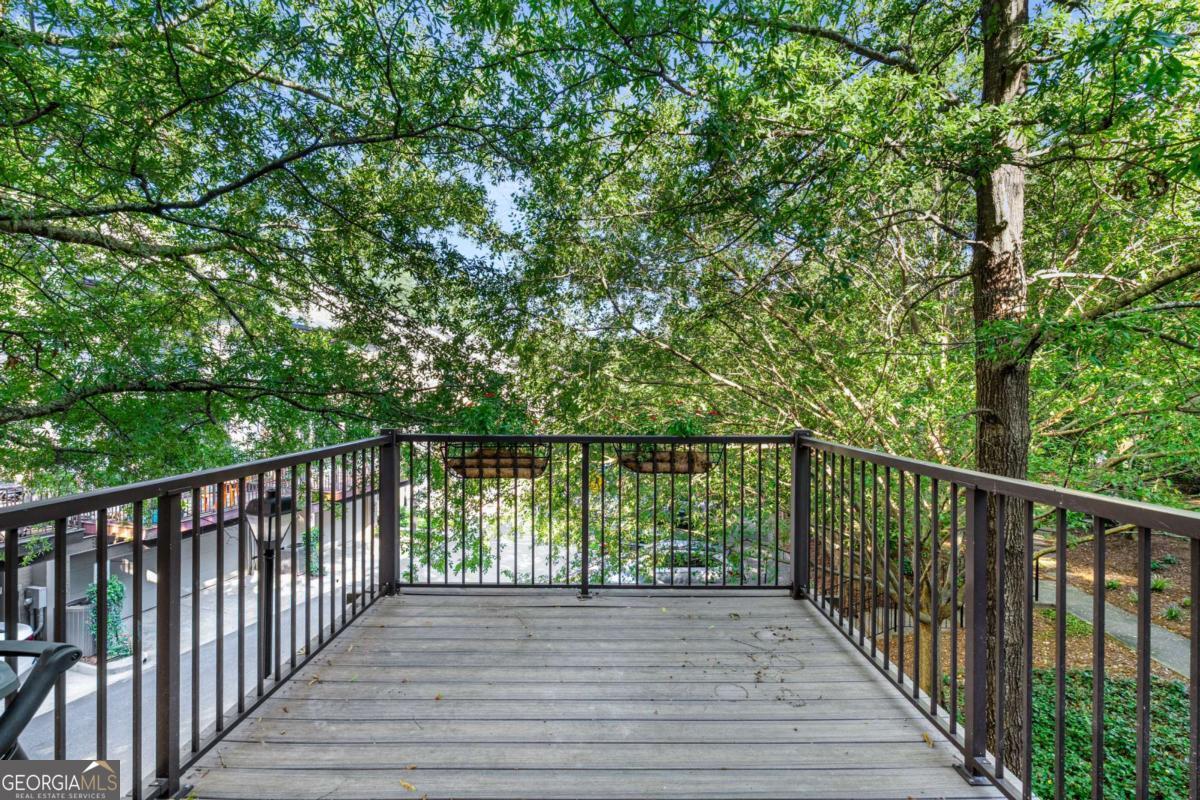 Knob Hill at Church - Residential