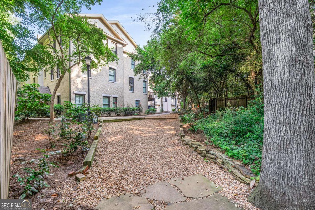 Knob Hill at Church - Residential