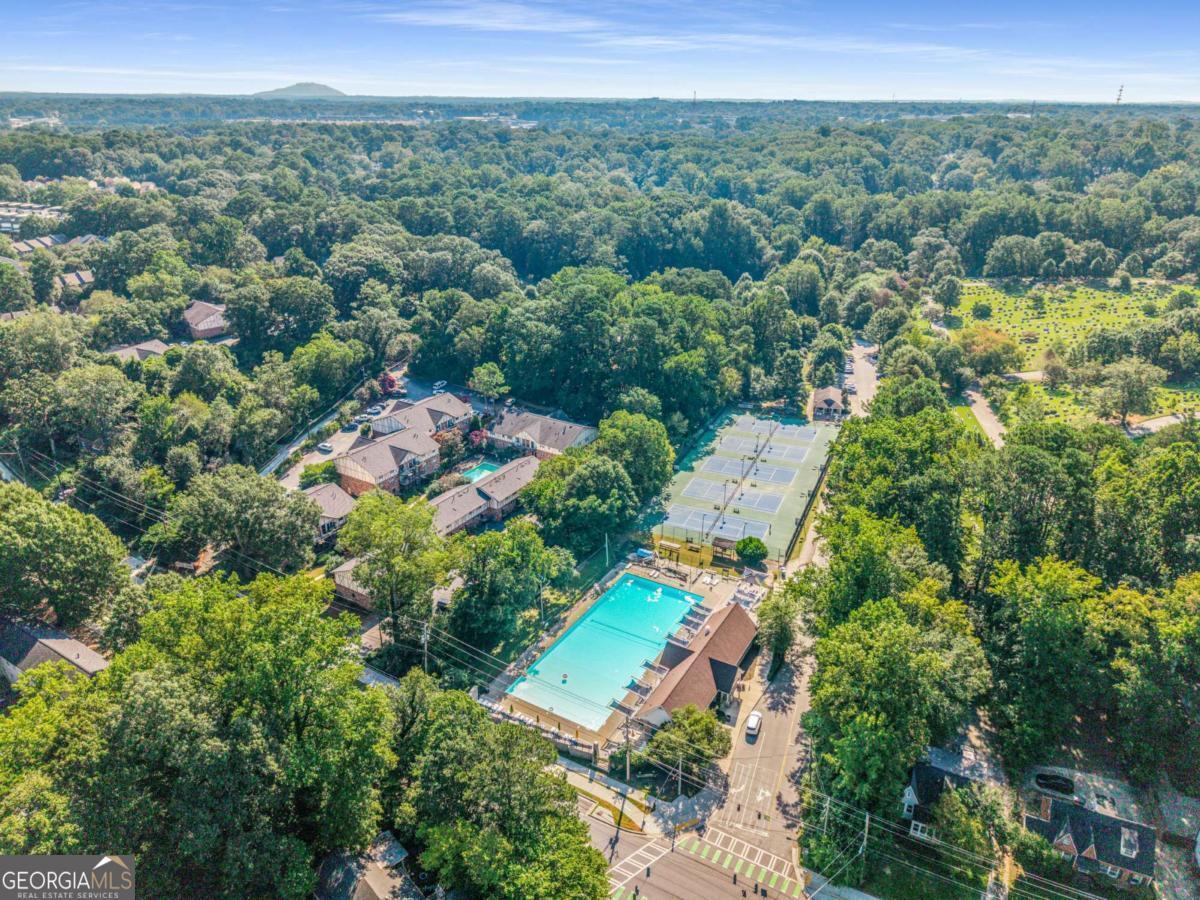 Knob Hill at Church - Residential