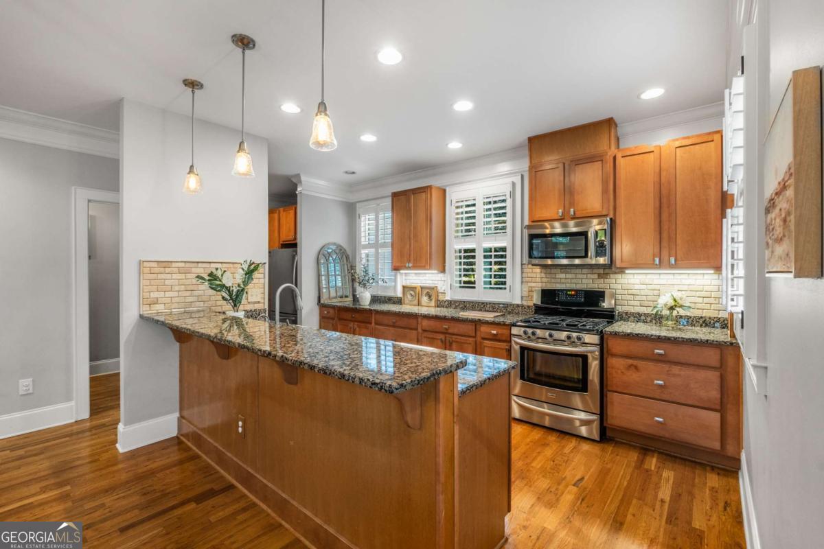 Knob Hill at Church - Residential