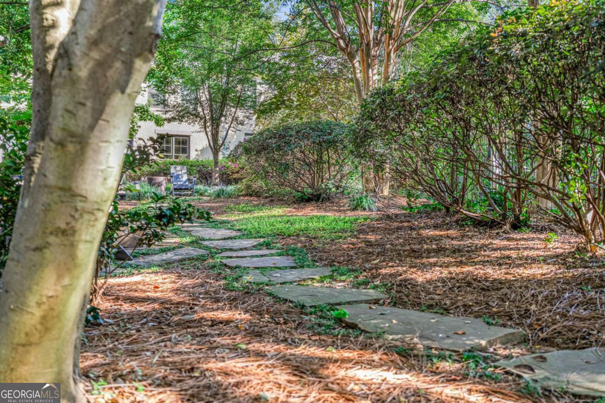 Knob Hill at Church - Residential