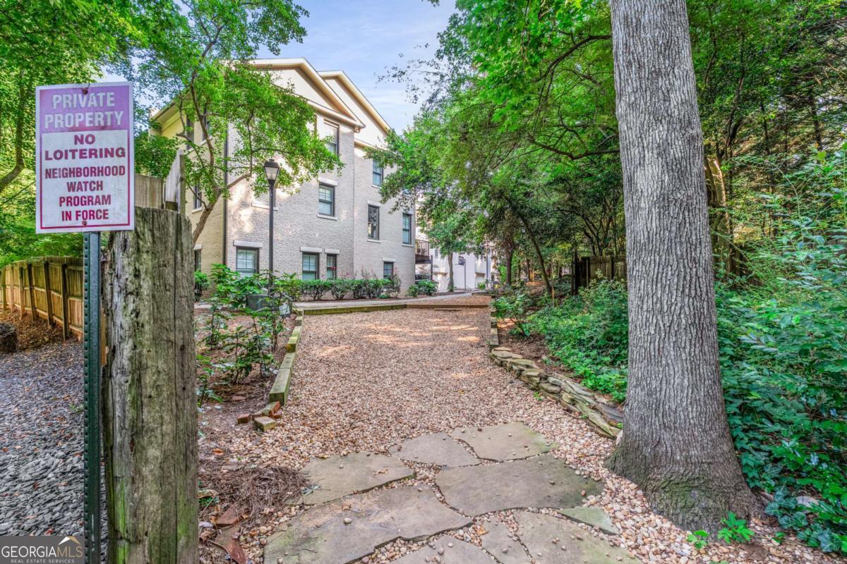 Knob Hill at Church - Residential