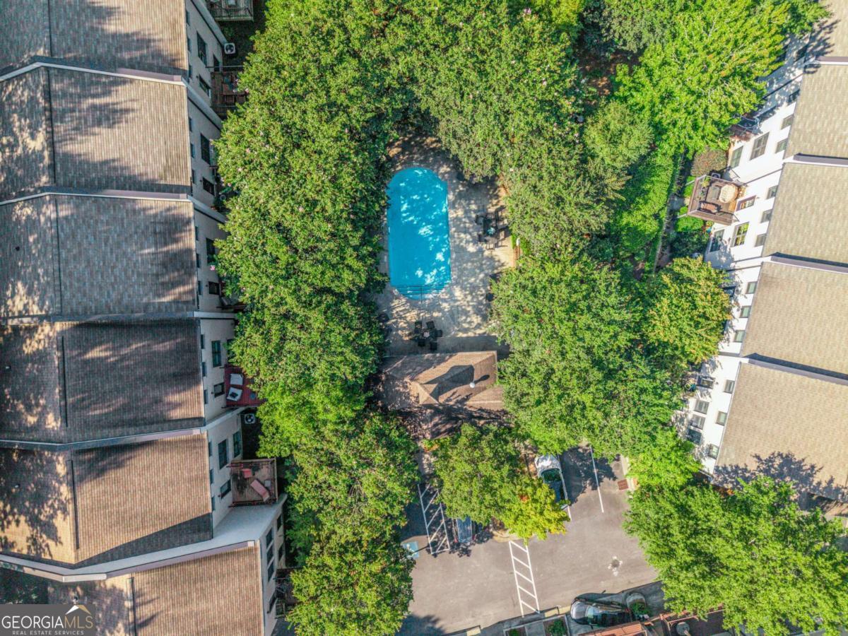 Knob Hill at Church - Residential