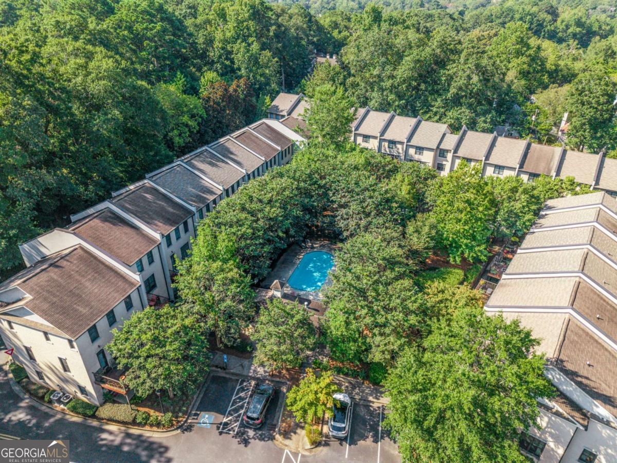 Knob Hill at Church - Residential