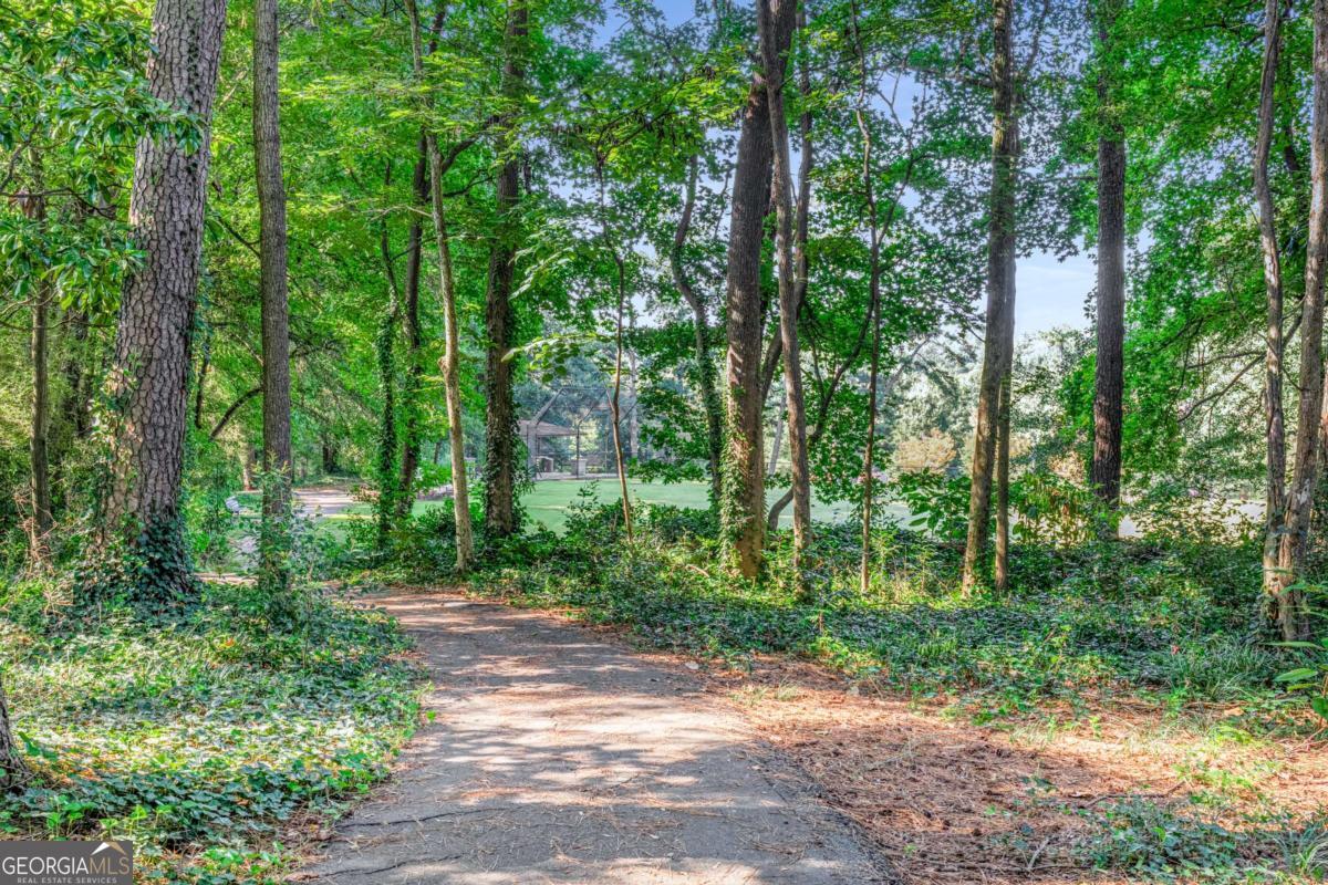 Knob Hill at Church - Residential