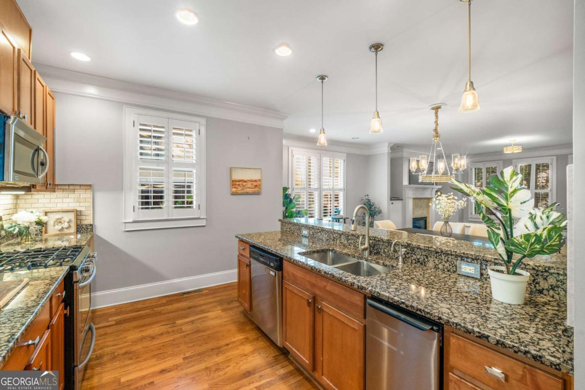 Knob Hill at Church - Residential