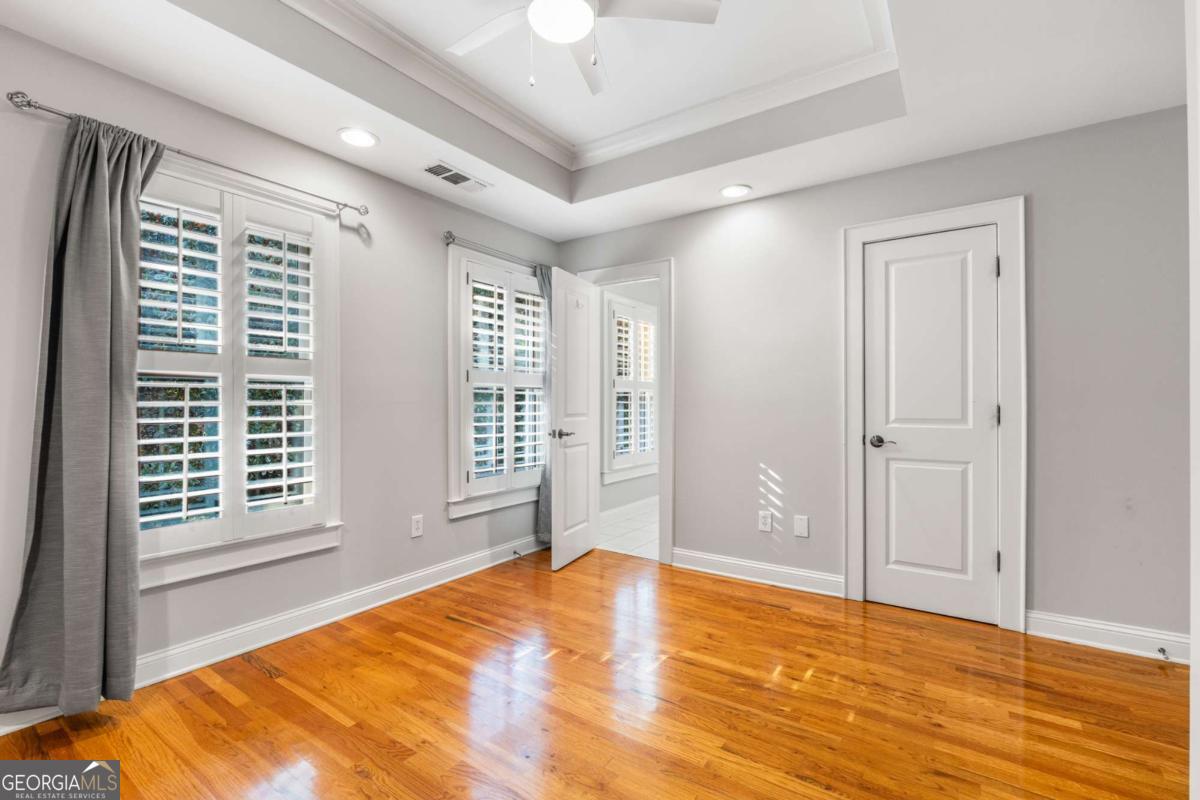 Knob Hill at Church - Residential