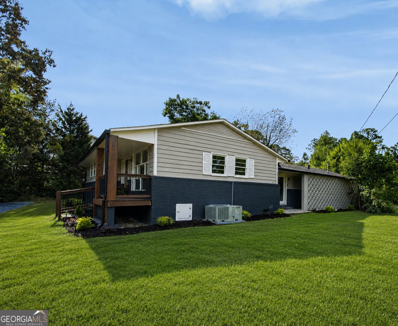 232 Tuck ST