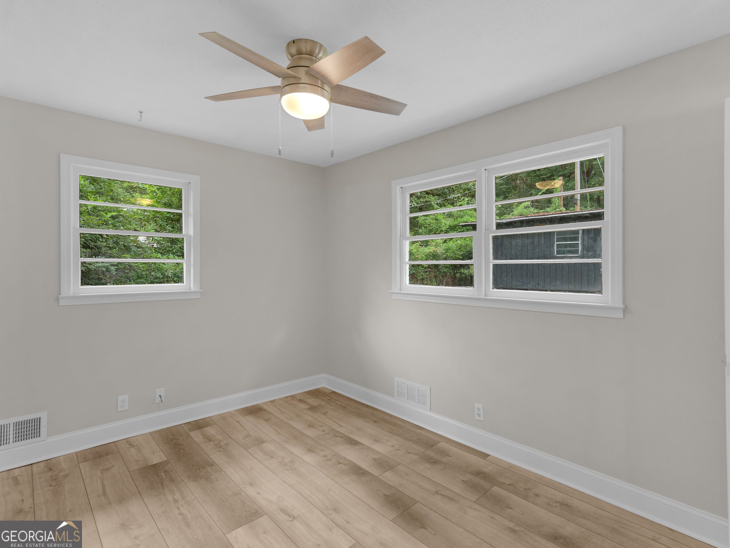1635 Vineyard Rd
