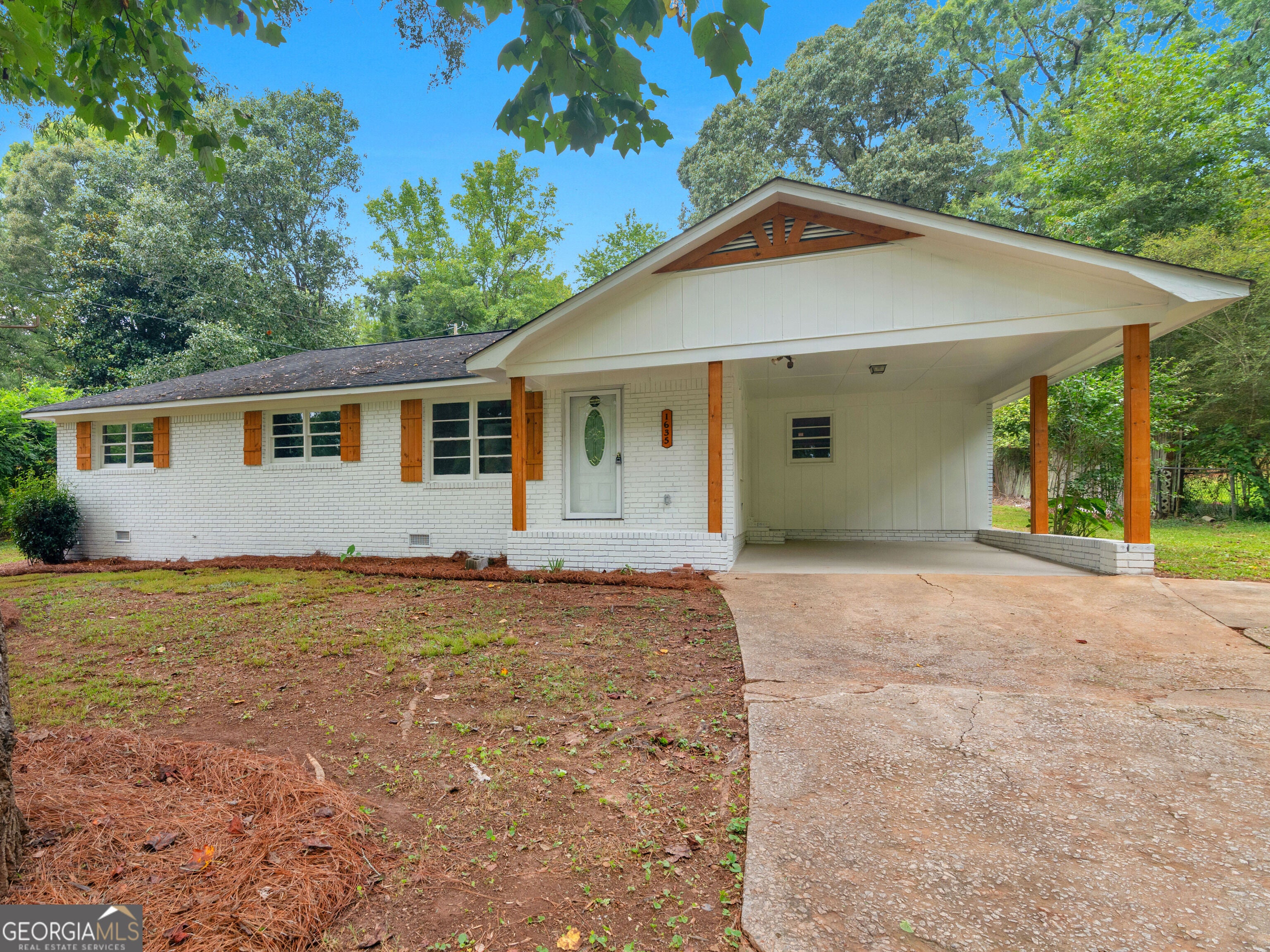 1635 Vineyard Rd
