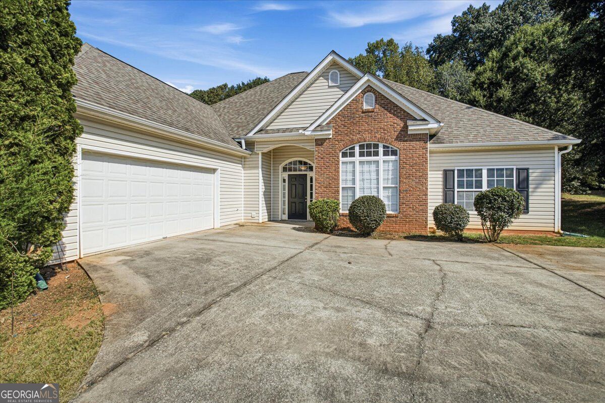150 Stewart Hollow LN