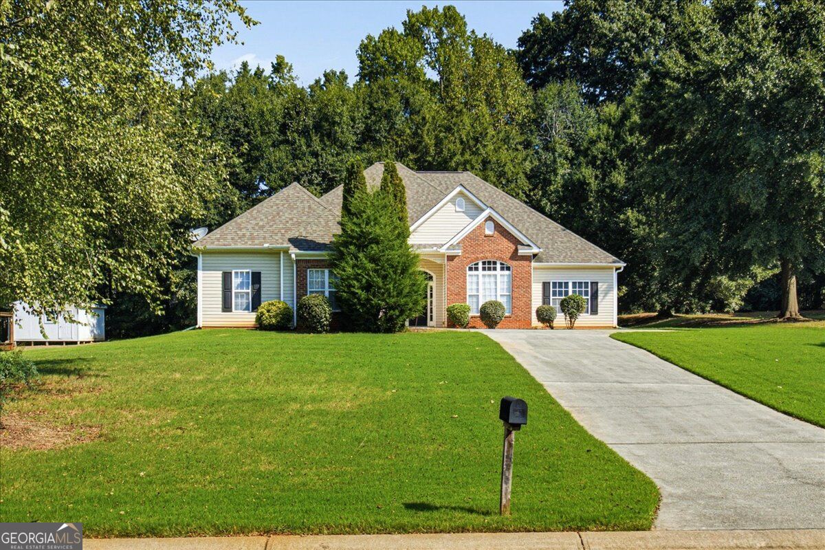 150 Stewart Hollow LN