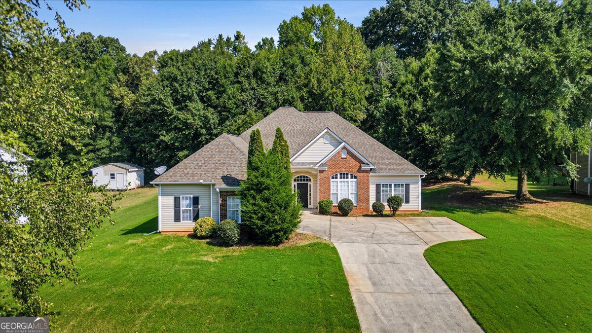 150 Stewart Hollow LN