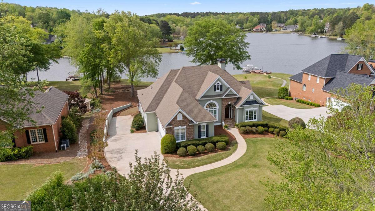 140 Bay DR