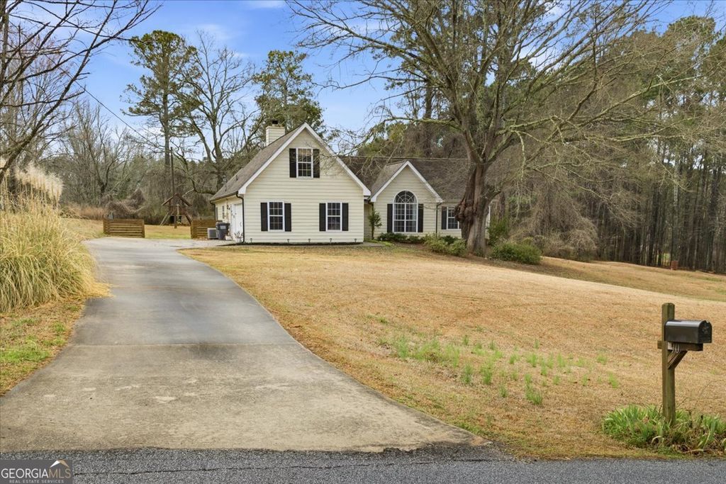 Photo of 90 Eastwood Circle, Covington, GA 30014 (MLS # 10700874)