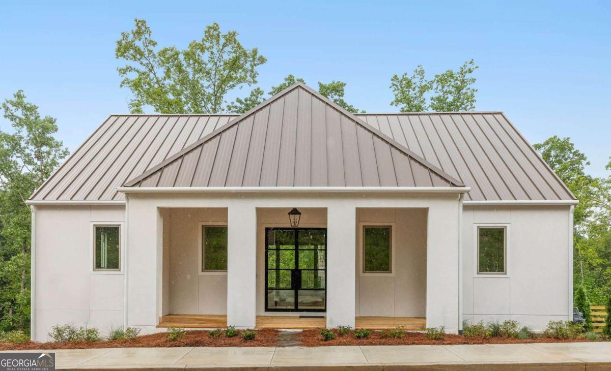 Photo 1 of 37 — 1064 Lupo LOOP, Chattahoochee Hills, GA 30268