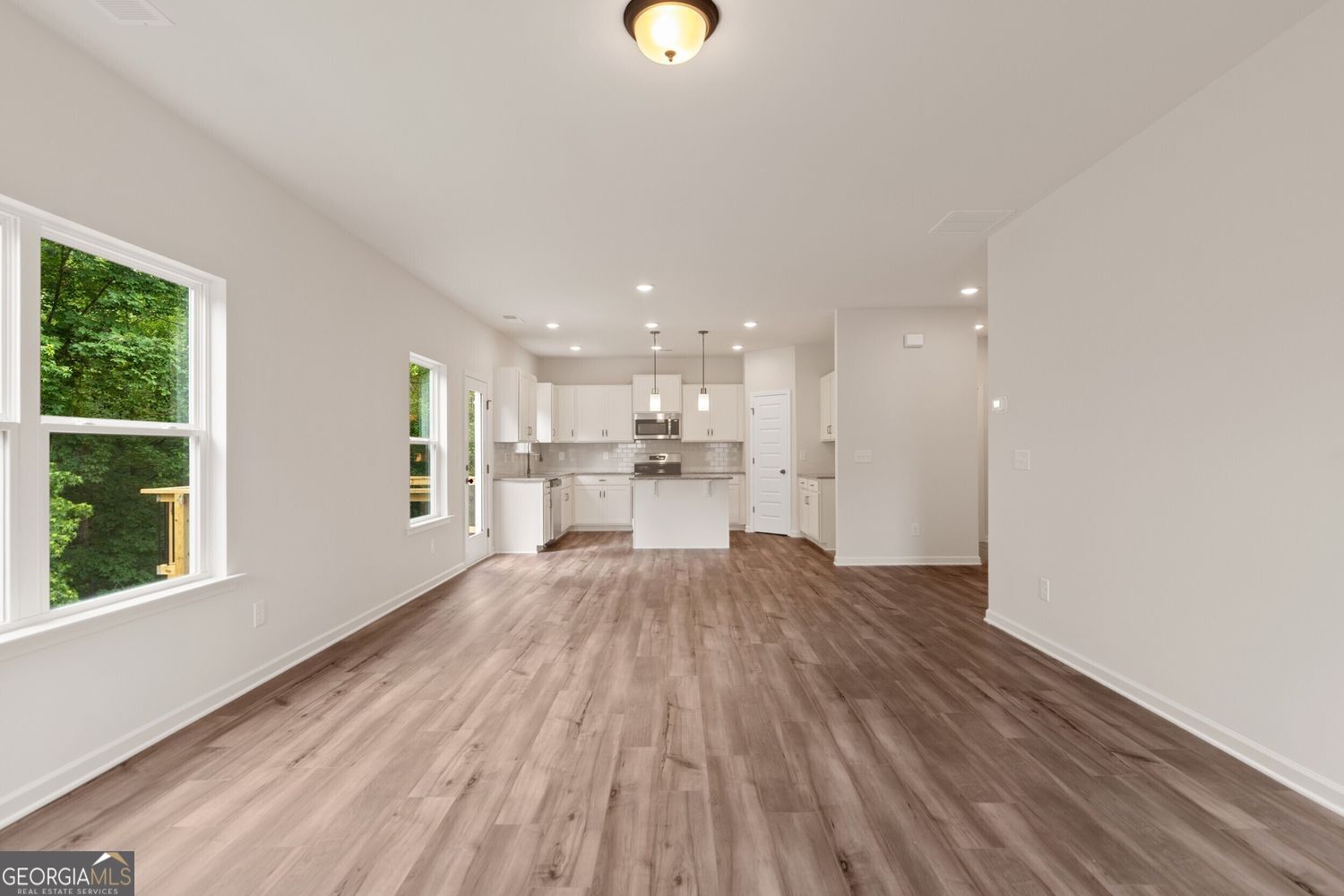 303 Roxeywood WAY