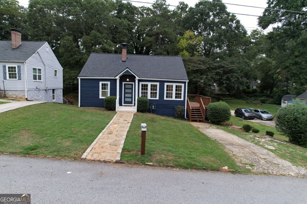 Photo of 1375 Richland Road SW, Atlanta, GA 30310 (MLS # 10870798)