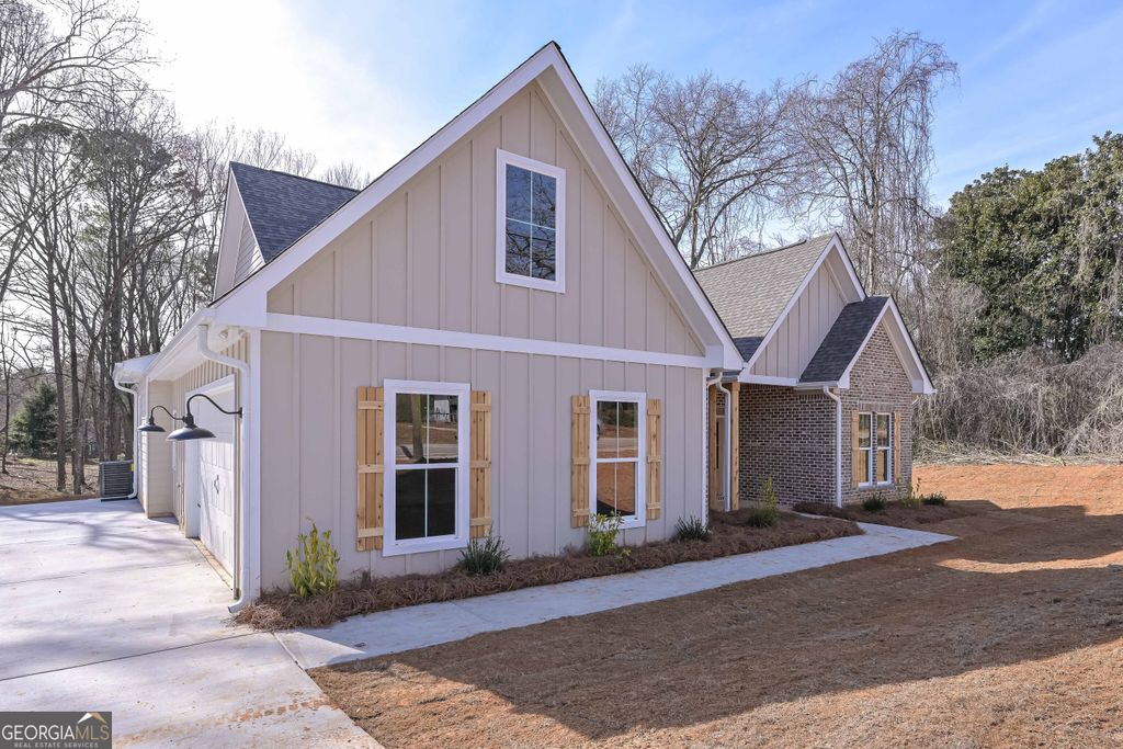 Photo of 95 Carrollton Street, Temple, GA 30179 (MLS # 10700067)