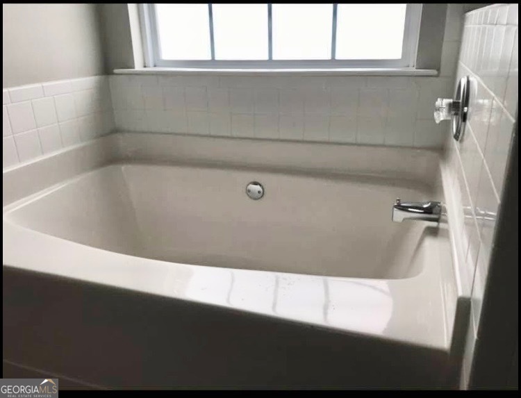 Fox Creek - Residential Lease