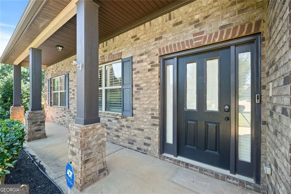 2200 Golden Eagle DR