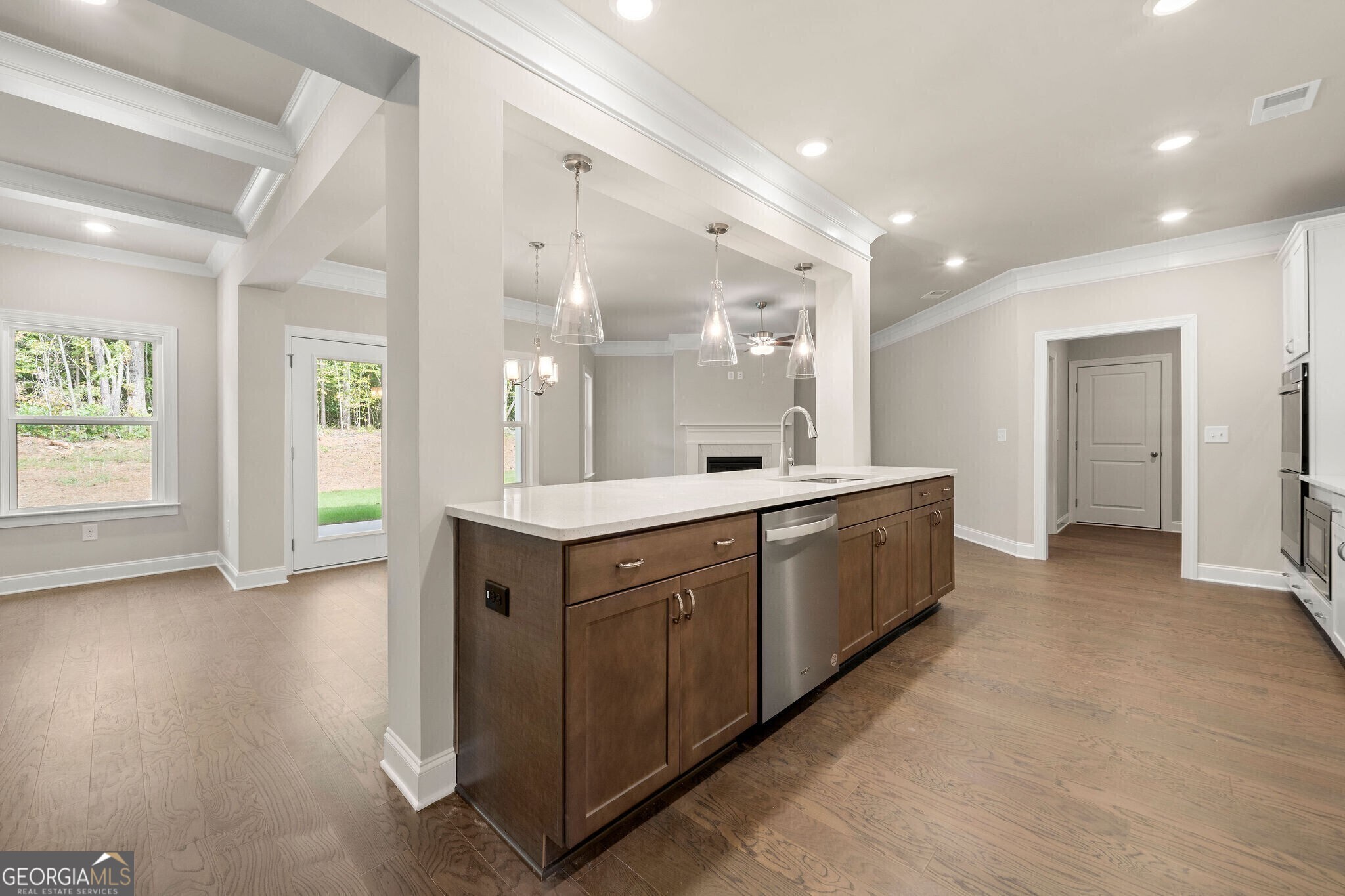 Mirror Lake - Residential